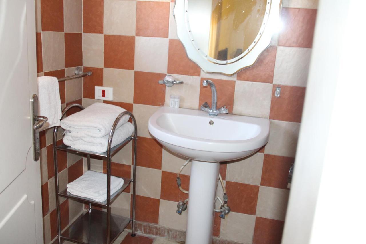 Luna Motel Ен-Накура Екстер'єр фото