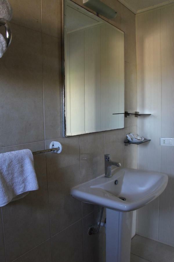 Luna Motel Ен-Накура Екстер'єр фото