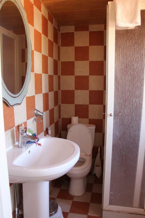 Luna Motel Ен-Накура Екстер'єр фото